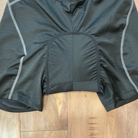 New Cycling Liner Shorts - Picture 3 of 4